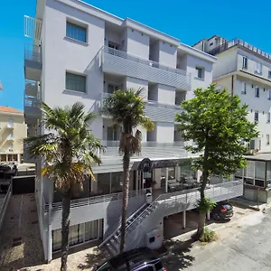 3* Hotel Primrose